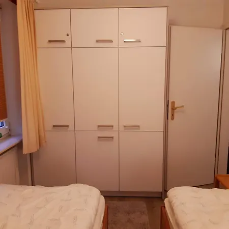 Utlande-2 Apartamento *