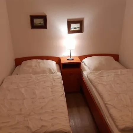 Utlande-2 Apartment *